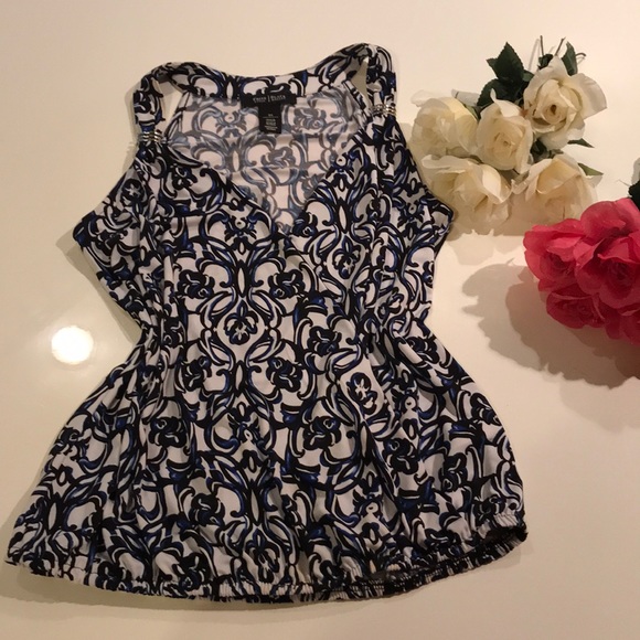 WHITE HOUSE BLACK MARKET TOP W/ SILVER ON ARMS XS - Picture 8 of 8